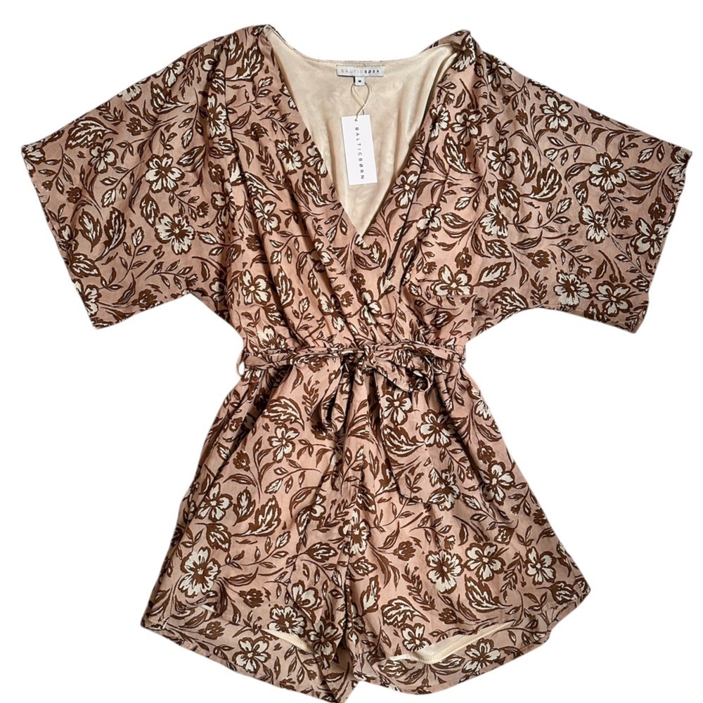 NWT Baltic Born Connor Floral Romper Size M